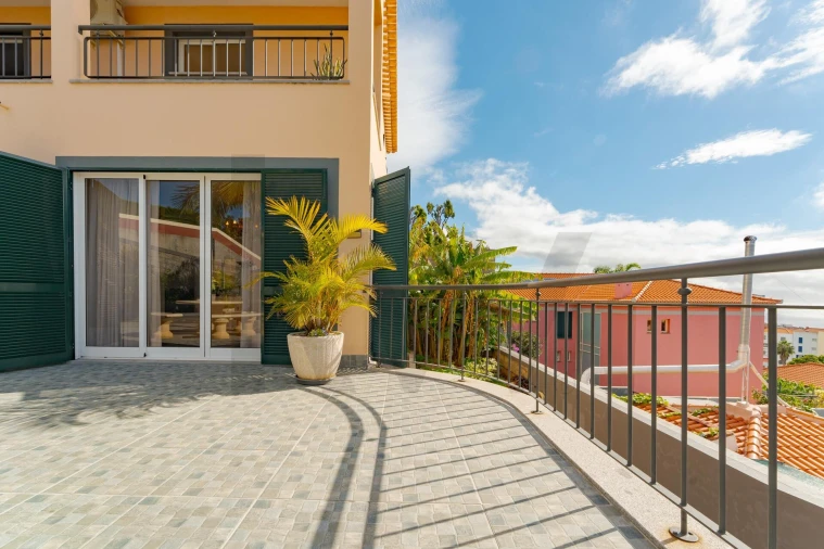 Moradia T3 para Venda em São Martinho Foto 6