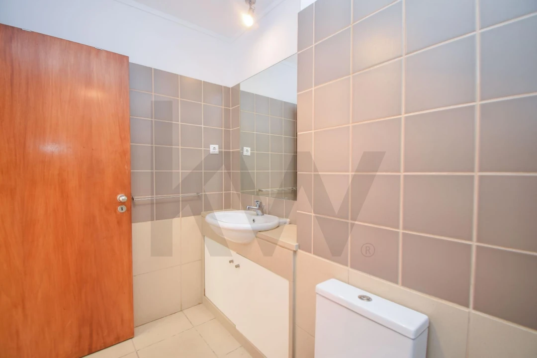 Apartamento T1 para Venda em Santa Clara Foto 13