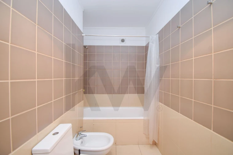 Apartamento T1 para Venda em Santa Clara Foto 12