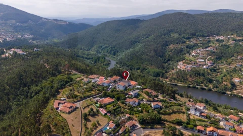 Moradia T3 para Venda em Raiva, Pedorido e Paraíso