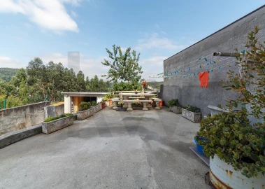 Moradia T3 para Venda em Raiva, Pedorido e Paraíso
