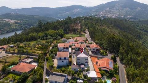 Moradia T3 para Venda em Raiva, Pedorido e Paraíso