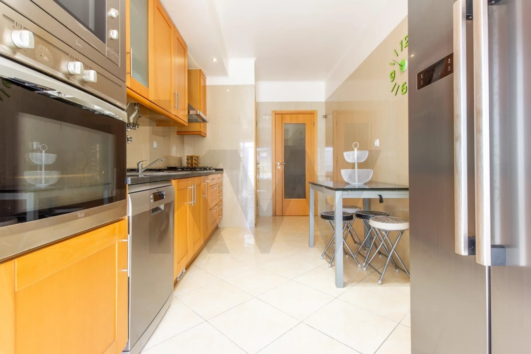 Apartamento T2 para Venda em Seixal, Arrentela e Aldeia de Paio Pires Foto 10