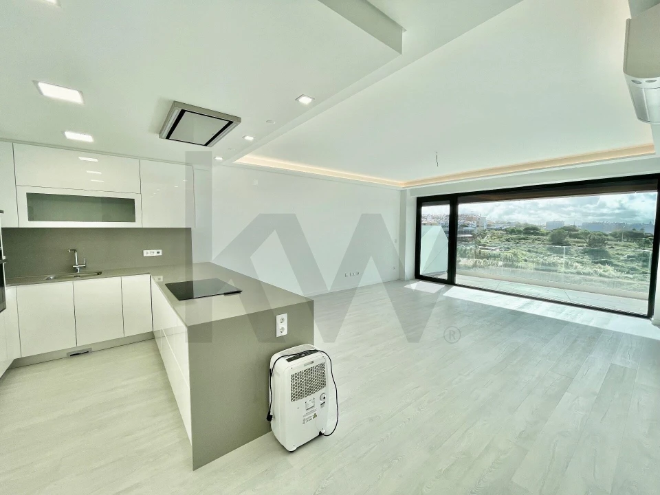 Apartamento T2 para Arrendamento em Ericeira Foto 4