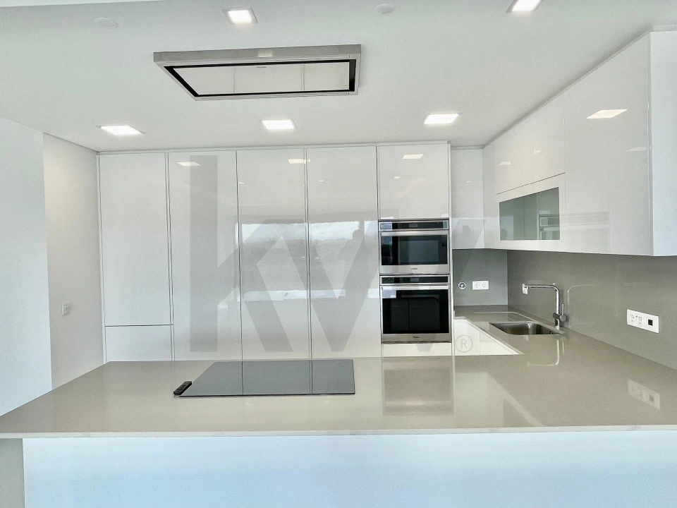 Apartamento T2 para Arrendamento em Ericeira Foto 7