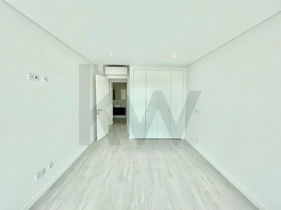 Apartamento T2 para Arrendamento em Ericeira Foto 9