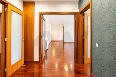 Apartamento T3 para Arrendamento em Gondomar (São Cosme), Valbom e Jovim