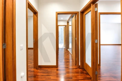 Apartamento T3 para Arrendamento em Gondomar (São Cosme), Valbom e Jovim