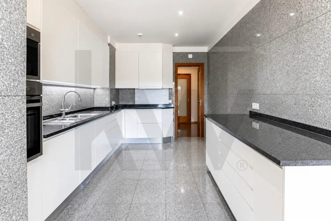 Apartamento T3 para Arrendamento em Gondomar (São Cosme), Valbom e Jovim Foto 20