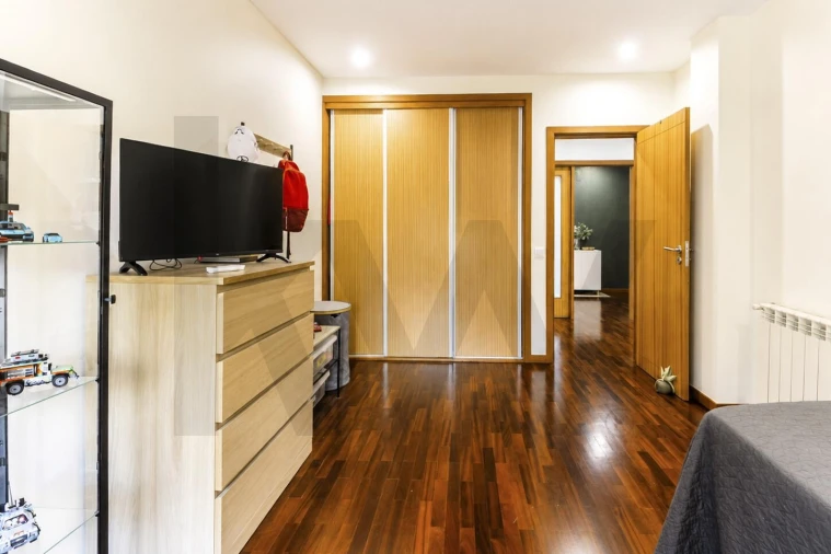 Apartamento T3 para Arrendamento em Gondomar (São Cosme), Valbom e Jovim Foto 35