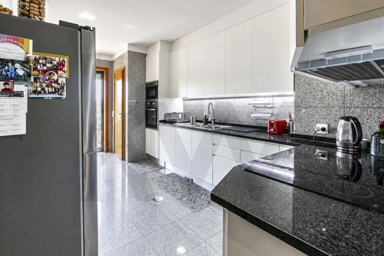 Apartamento T3 para Arrendamento em Gondomar (São Cosme), Valbom e Jovim Foto 20