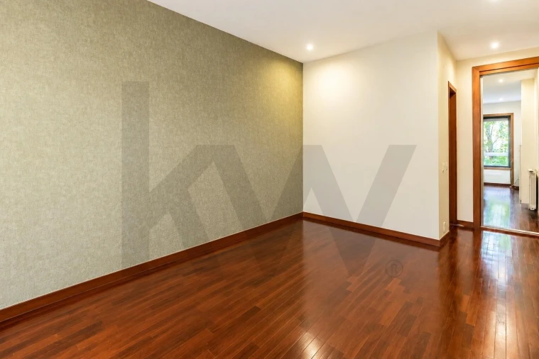 Apartamento T3 para Arrendamento em Gondomar (São Cosme), Valbom e Jovim Foto 34