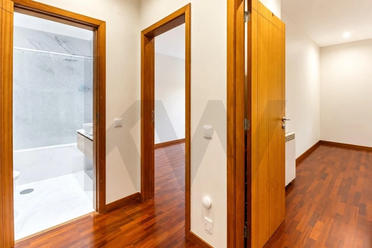 Apartamento T3 para Arrendamento em Gondomar (São Cosme), Valbom e Jovim Foto 28