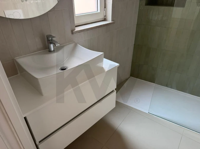 Apartamento T2 para Venda em Santa Maria Maior Foto 8