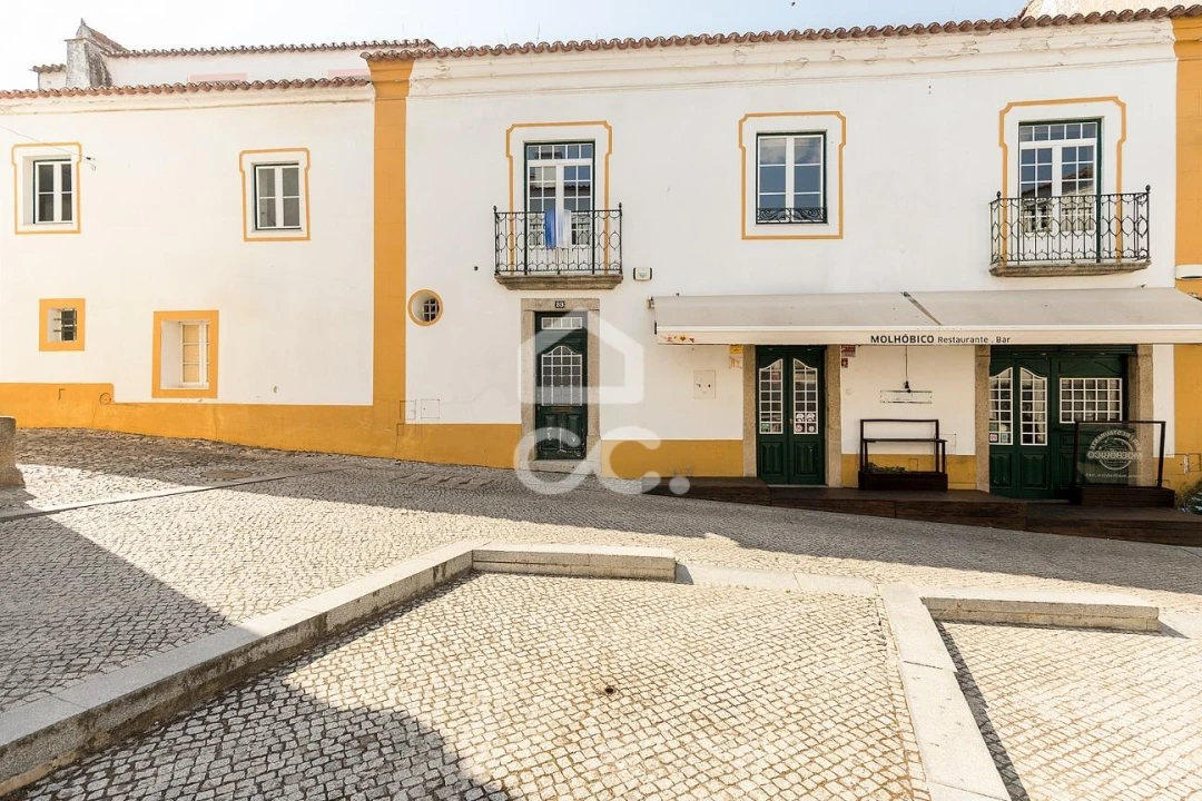 Moradia T4 para Venda em Évora (São Mamede, Sé, São Pedro e Santo Antão) Foto 2