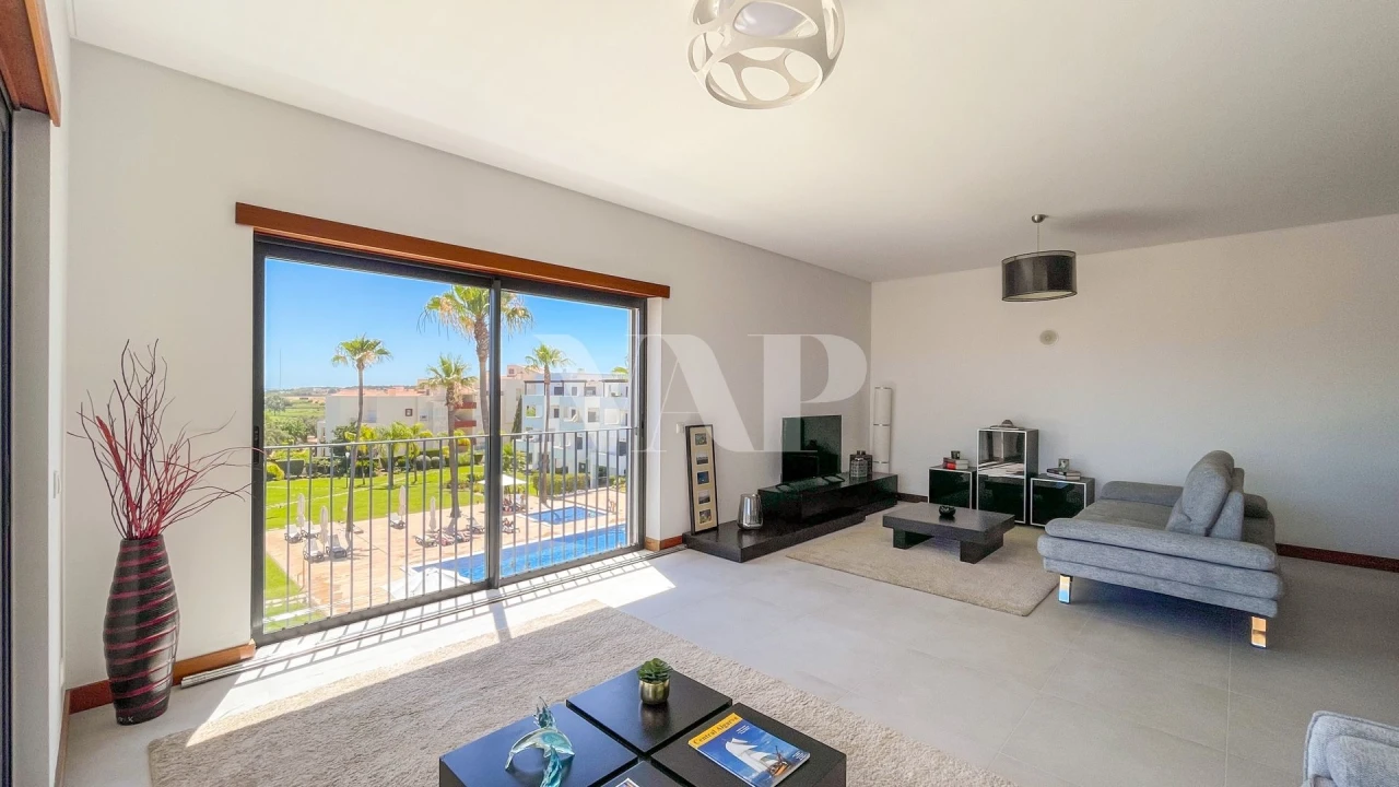 Apartamento T2 para Venda em Quarteira Foto 12
