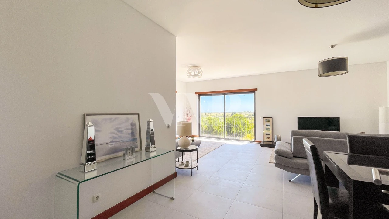 Apartamento T2 para Venda em Quarteira Foto 8