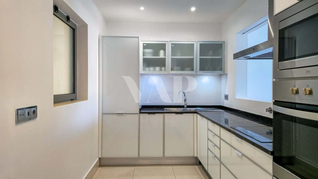 Apartamento T2 para Venda em Quarteira Foto 4