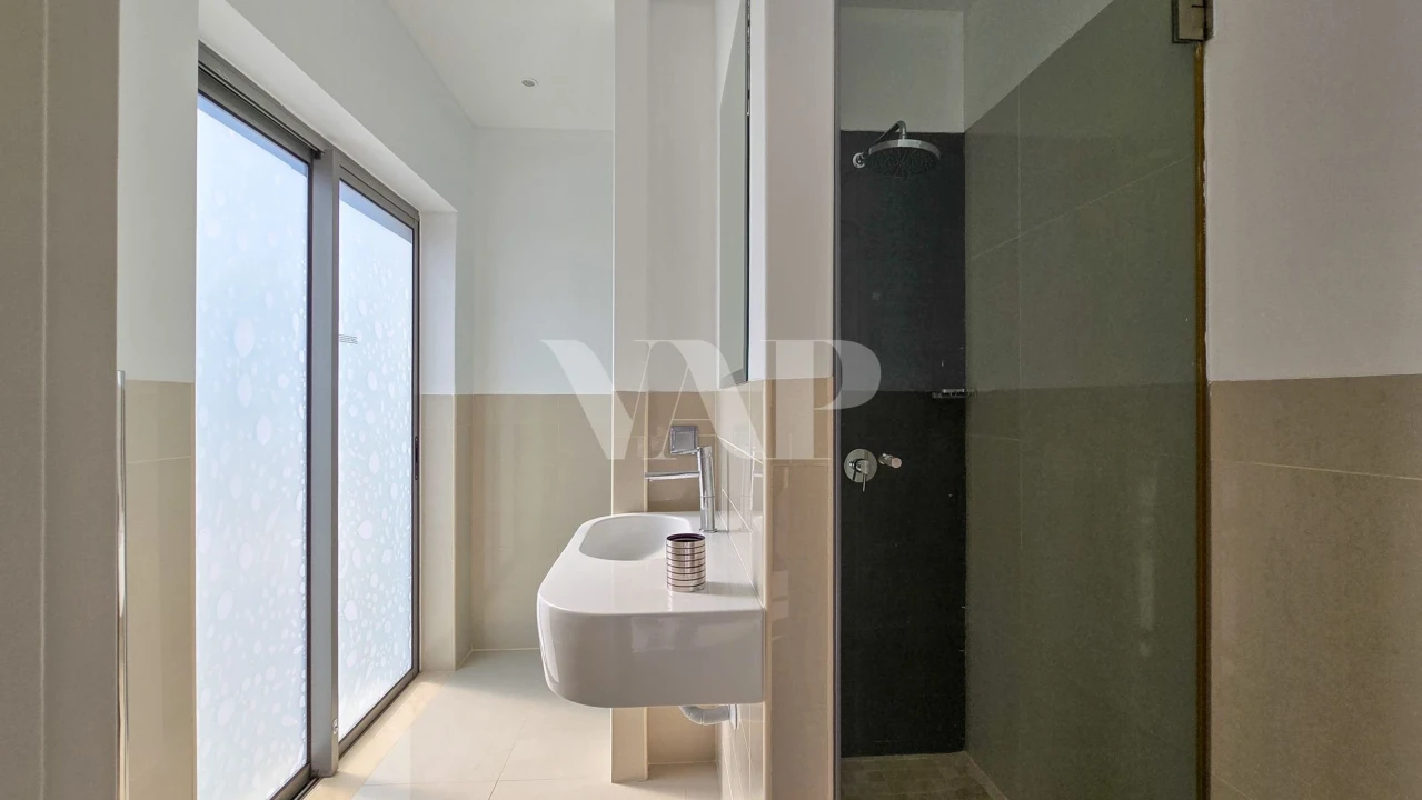 Apartamento T2 para Venda em Quarteira Foto 22