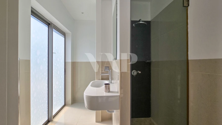 Apartamento T2 para Venda em Quarteira Foto 22