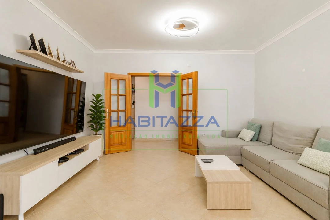Apartamento T3 para Venda em Lagos (São Sebastião e Santa Maria) Foto 2