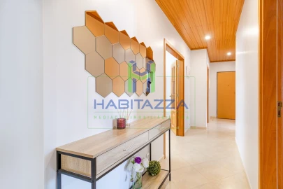 Apartamento T3 para Venda em Lagos (São Sebastião e Santa Maria)