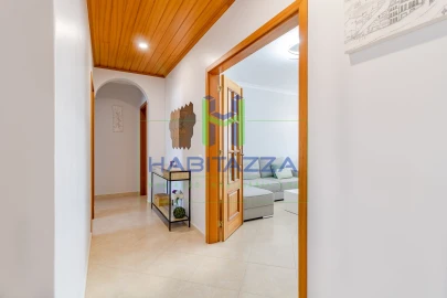 Apartamento T3 para Venda em Lagos (São Sebastião e Santa Maria)