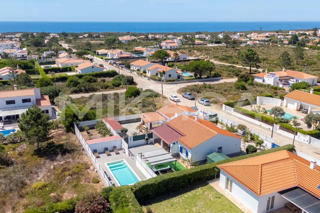 Moradia T2 para Venda em Aljezur Foto 36
