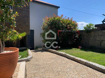 Moradia T2 para Venda em Luzim e Vila Cova