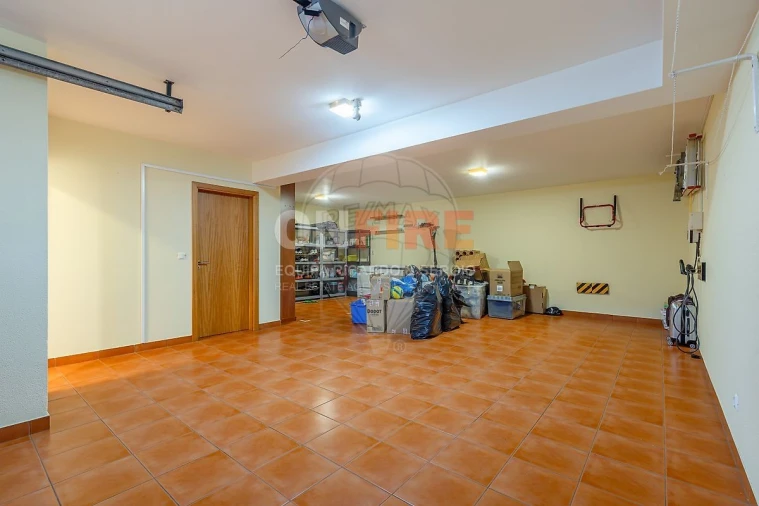 Moradia T3 para Venda em Estreito da Calheta Foto 24