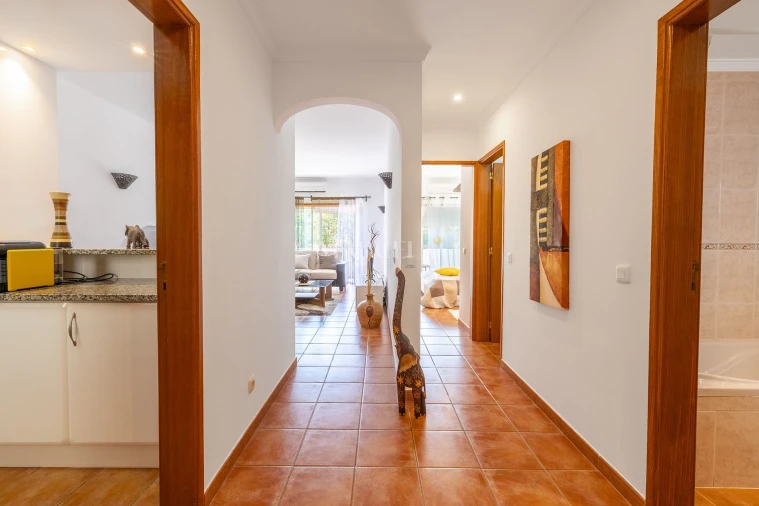 Apartamento T1 para Venda em Lagos (São Sebastião e Santa Maria) Foto 11