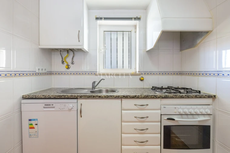 Apartamento T1 para Venda em Lagos (São Sebastião e Santa Maria) Foto 10