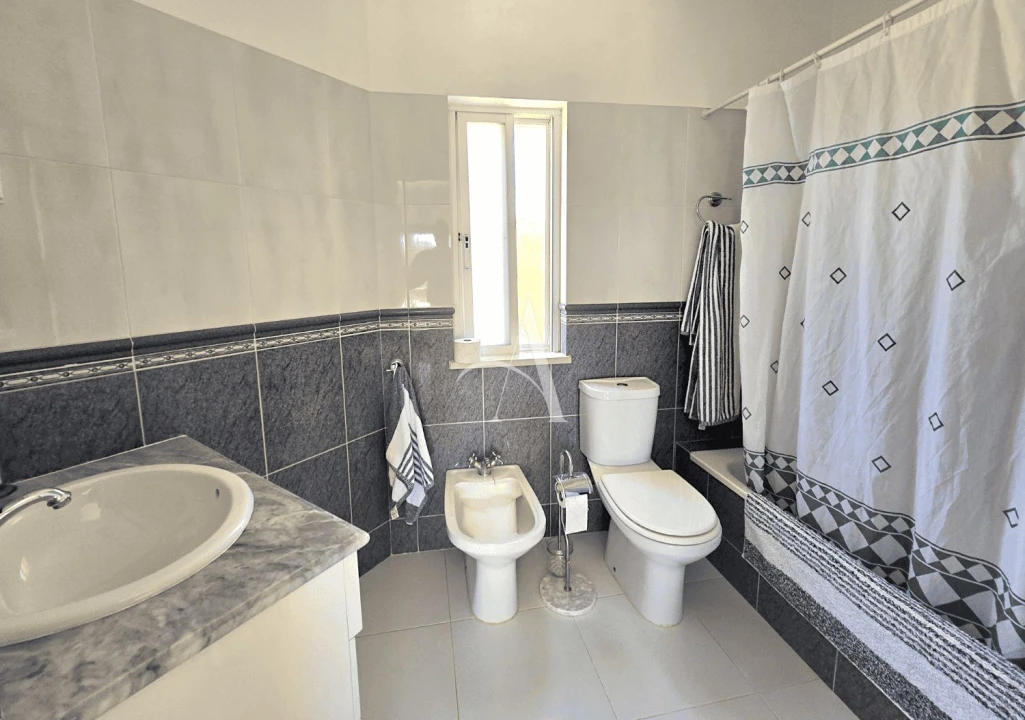 Moradia T3 para Venda em São Brás de Alportel Foto 29