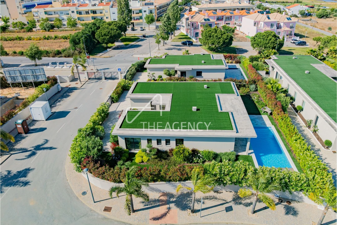 Moradia T3 para Venda em Montenegro Foto 53