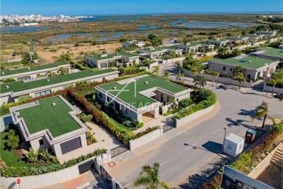 Moradia T3 para Venda em Montenegro