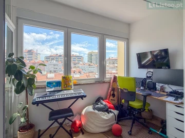Apartamento T2 para Venda em Benfica