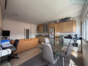 Apartamento T2 para Venda em Benfica