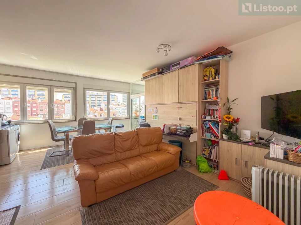 Apartamento T2 para Venda em Benfica Foto 4