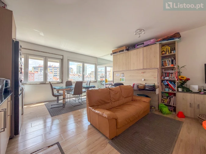 Apartamento T2 para Venda em Benfica Foto 3