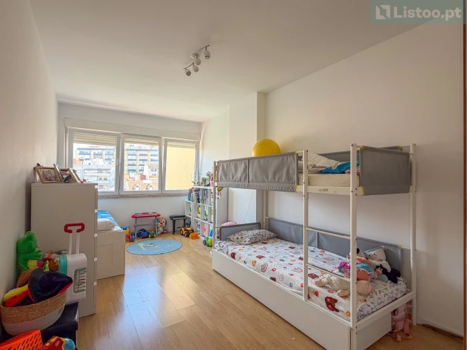 Apartamento T2 para Venda em Benfica Foto 14