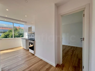 Apartamento T2 para Venda em Águas Livres