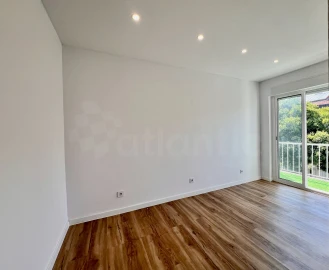 Apartamento T2 para Venda em Águas Livres
