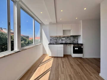 Apartamento T2 para Venda em Águas Livres
