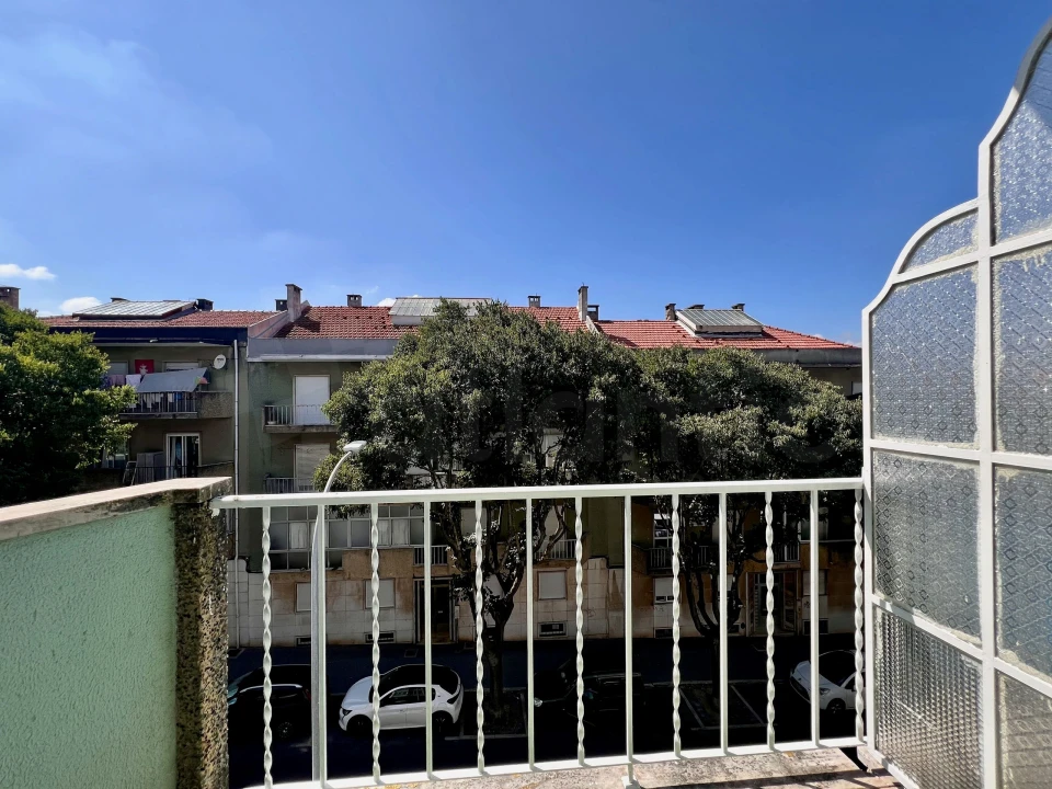 Apartamento T2 para Venda em Águas Livres Foto 11