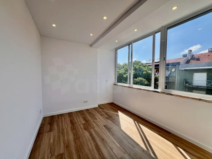 Apartamento T2 para Venda em Águas Livres Foto 4