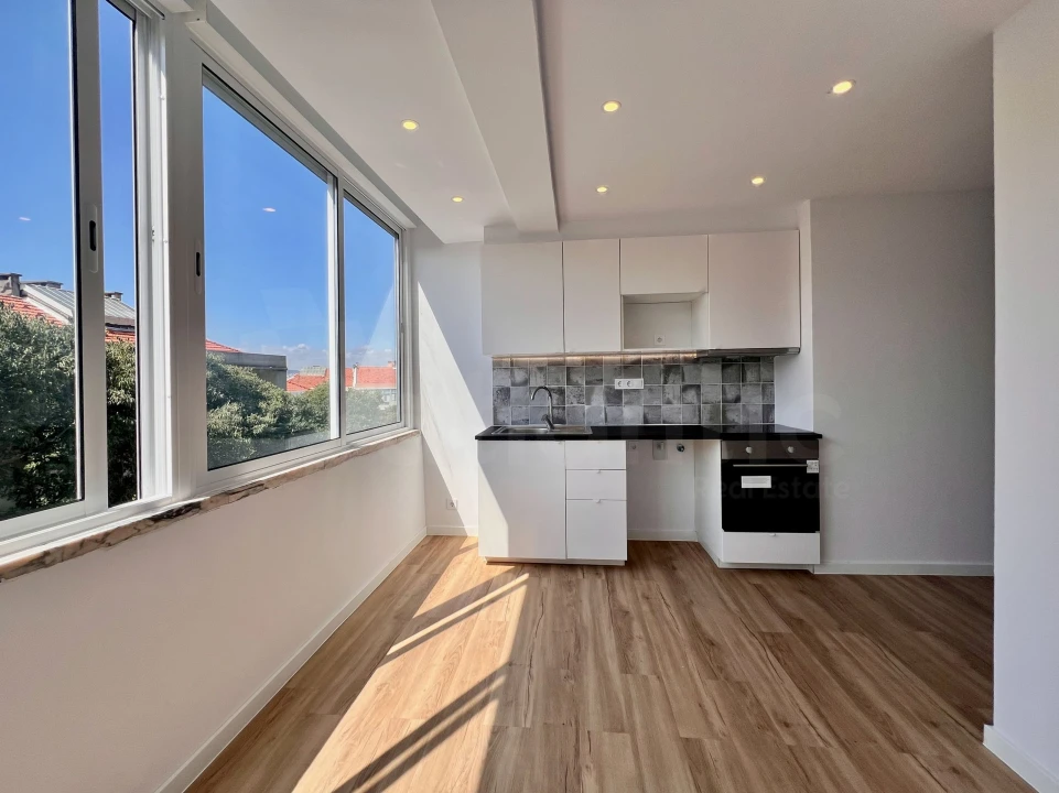 Apartamento T2 para Venda em Águas Livres Foto 5