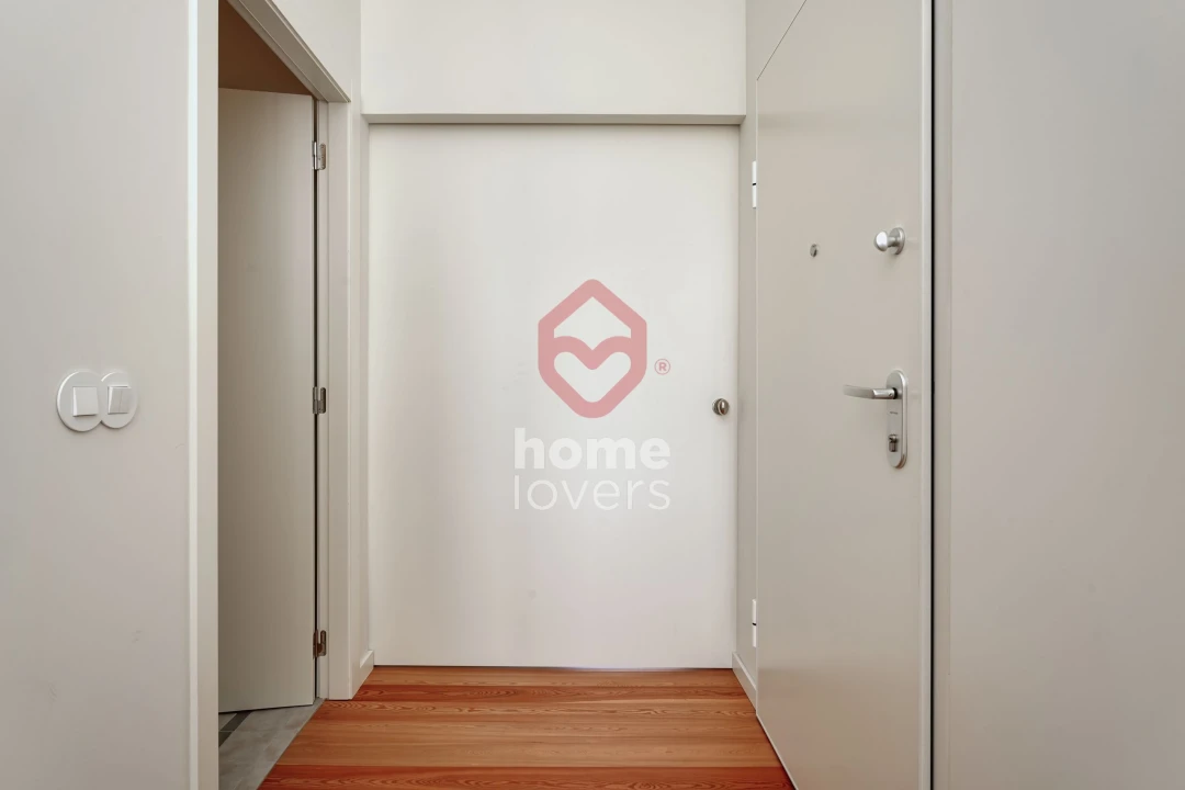 Apartamento T1 para Venda em Campo de Ourique Foto 10