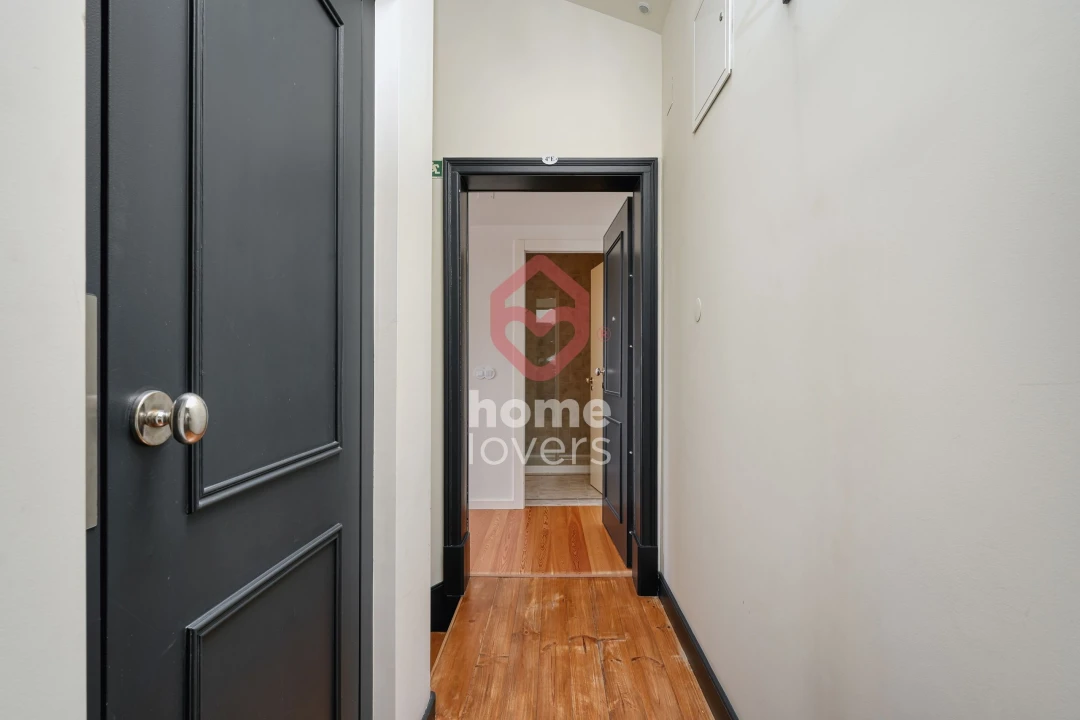 Apartamento T1 para Venda em Campo de Ourique Foto 18