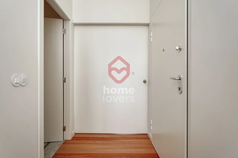 Apartamento T1 para Venda em Campo de Ourique Foto 10