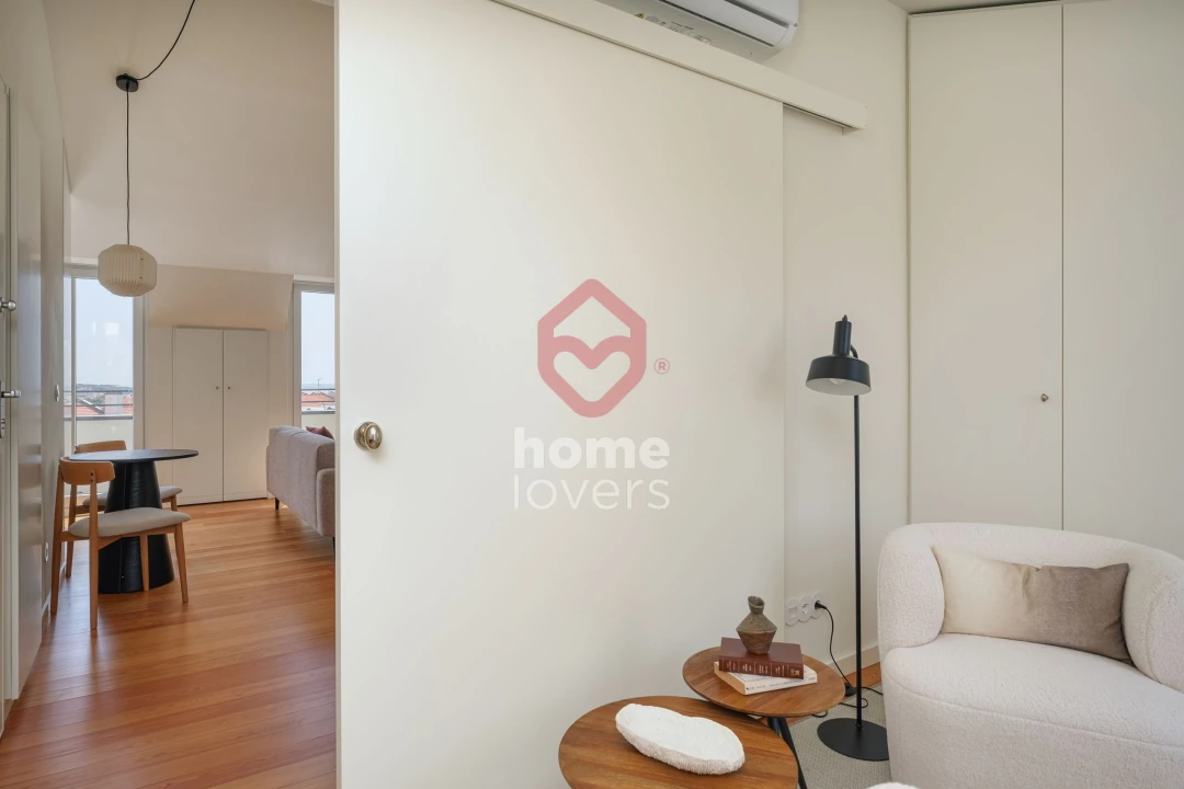 Apartamento T1 para Venda em Campo de Ourique Foto 12